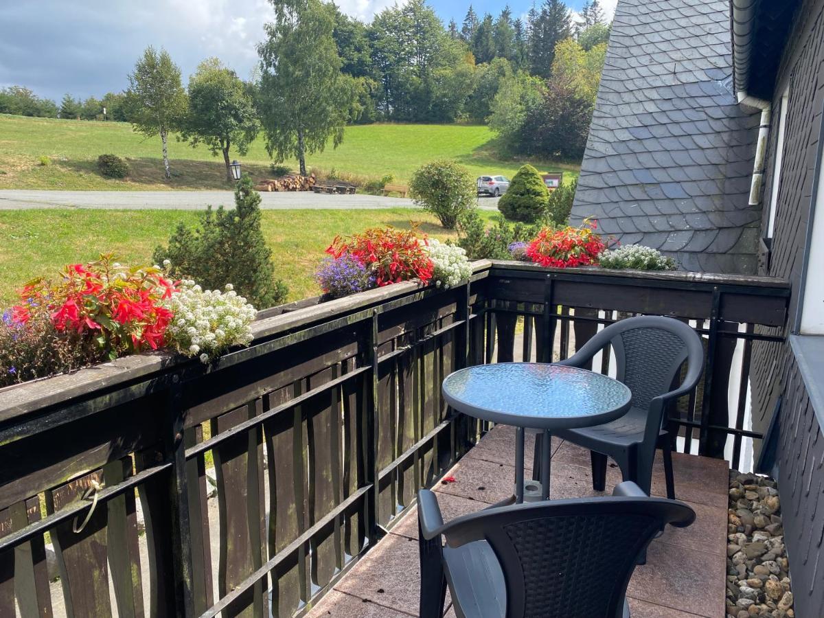 Berghotel Lenneplaetze ヴィンターベルク エクステリア 写真